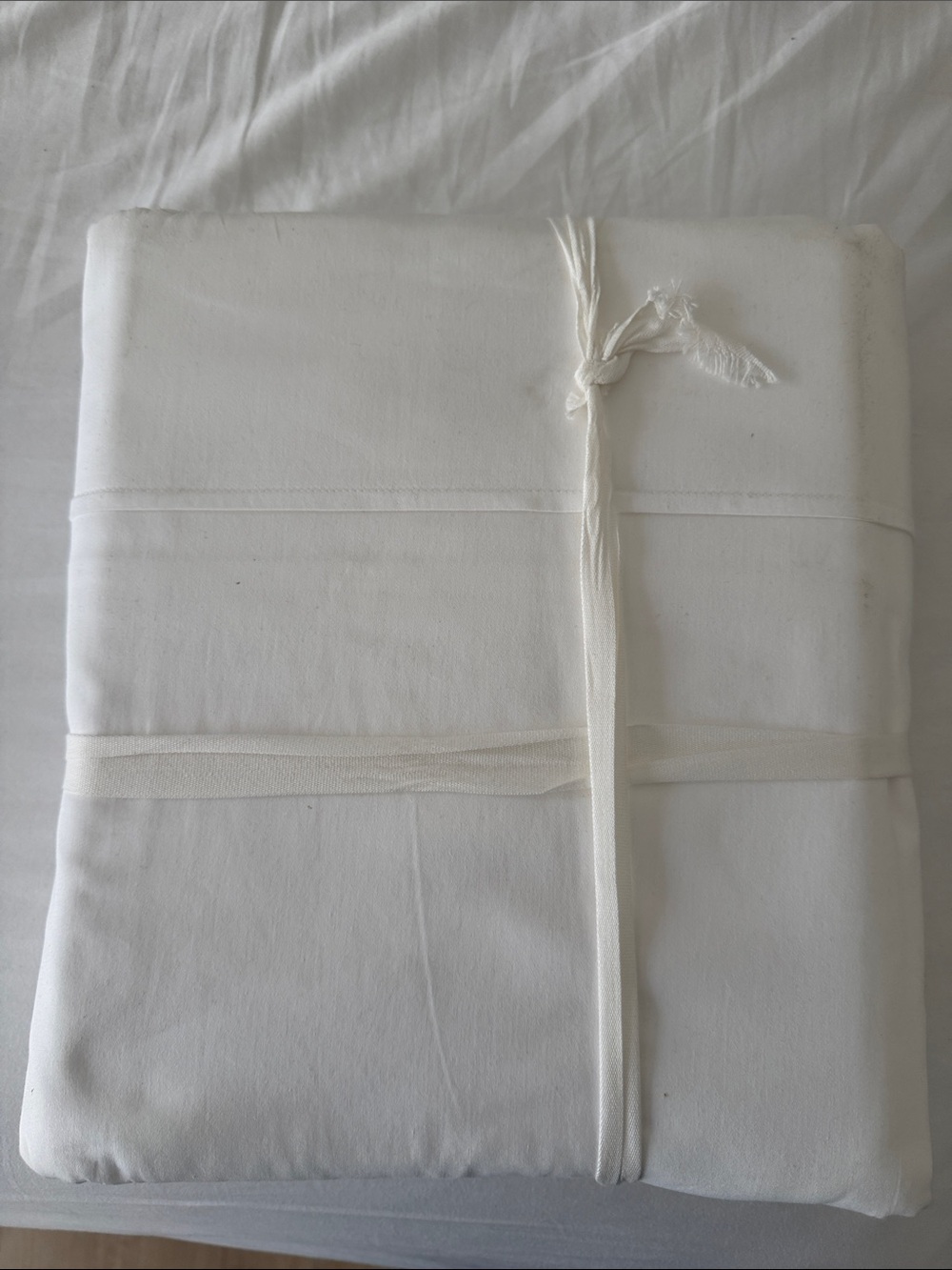 Pottery Barn White Cotton Duvet Cover with Tie Detail